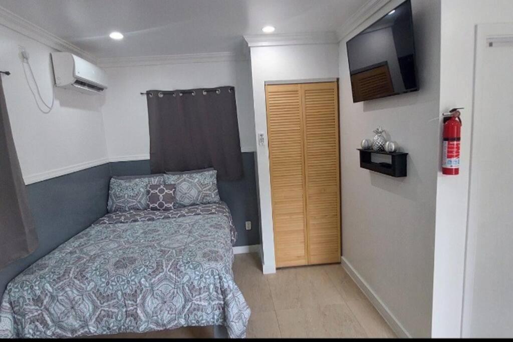 Ferienwohnung Budget & Basic In Local Neighborhood, 7Min Drive To Downtown Nassau Beach Paradise Exterior foto